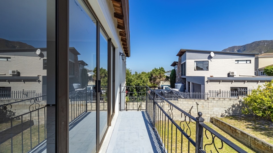 3 Bedroom Property for Sale in Onrus Western Cape